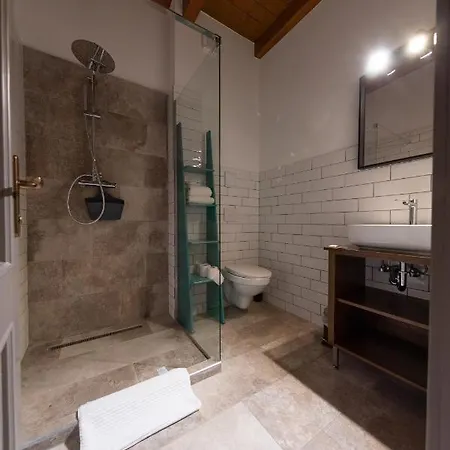 Guest house Castor